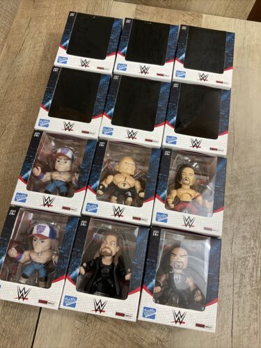 The Loyal Subjects WWE Action Vinyls Set Window Box Assortment (12 Figures) (6922725195959)